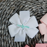 Pinwheel Bow With Knot Centre