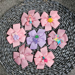 Pinwheel Bow With Centre