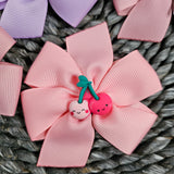 Pinwheel Bow With Centre