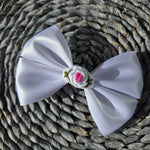 Hand embroidered bow 4" Clip